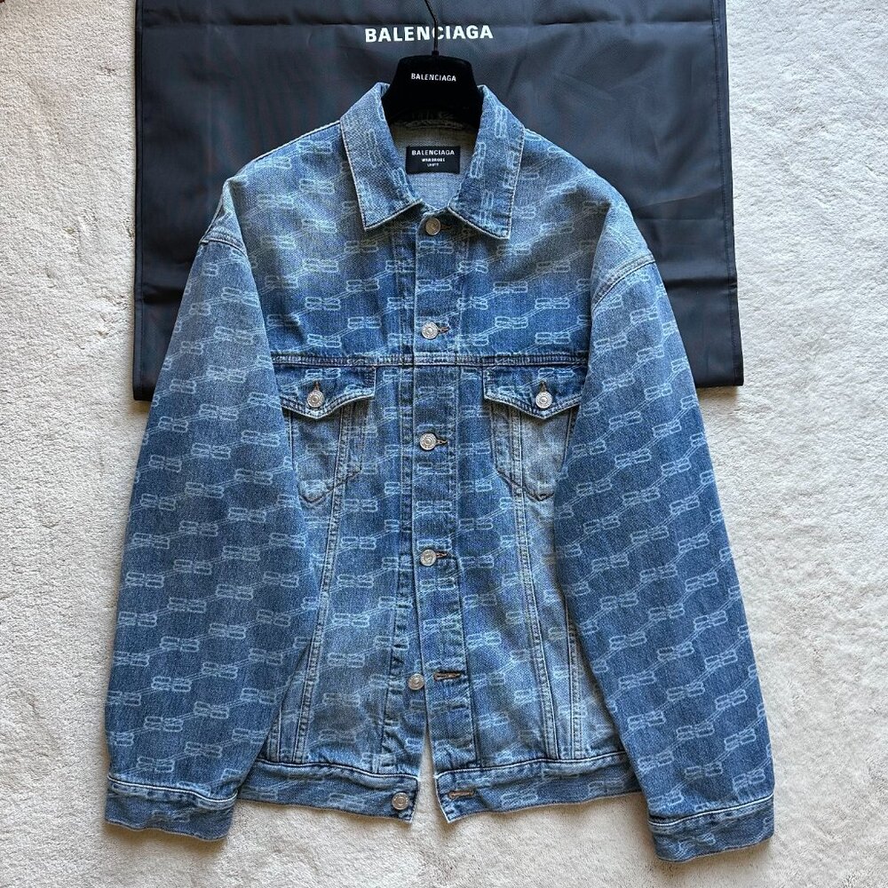 55% OFF! unisex BALENCIAGA 'BB’ MONOGRAM Logo JACKET in ITALIAN DENIM Size XS